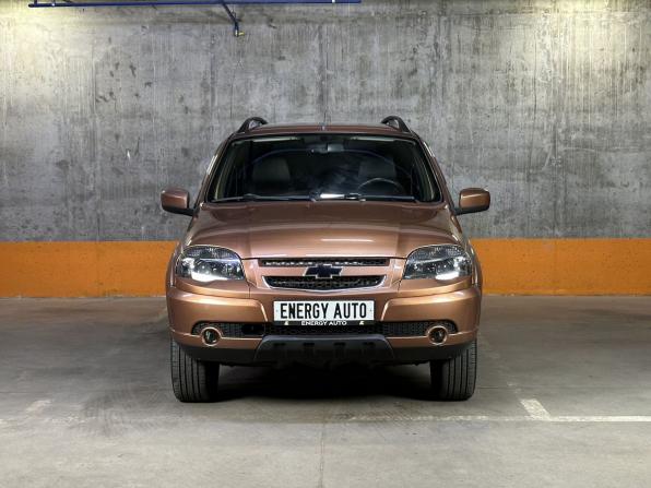 Chevrolet Niva I Рестайлинг с пробегом 2017 года, цена 849 000 рублей, 72003 км, внедорожник, Автокод Объявления