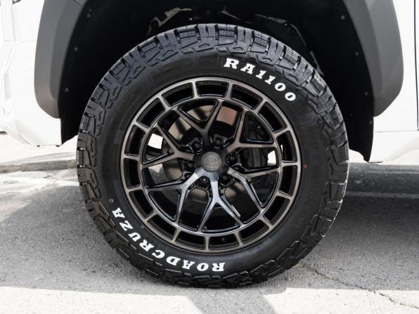 Toyota Tundra III с пробегом 2022 года, цена 7 580 000 рублей, 31852 км, offers.body_type.unknown, Автокод Объявления
