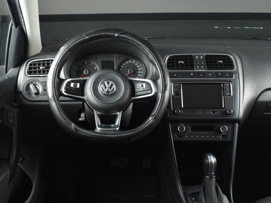 Volkswagen Polo V Рестайлинг Кемерово  - изображение 11