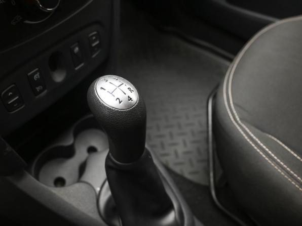 Renault Logan I Рестайлинг с пробегом 2014 года, цена 600 000 рублей, 292000 км, седан, Автокод Объявления