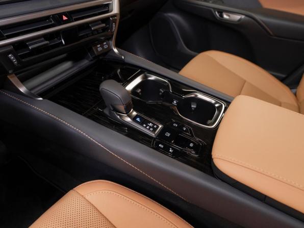 Lexus RX V с пробегом 2026 года, цена 7 930 000 рублей, 11 км, внедорожник, Автокод Объявления