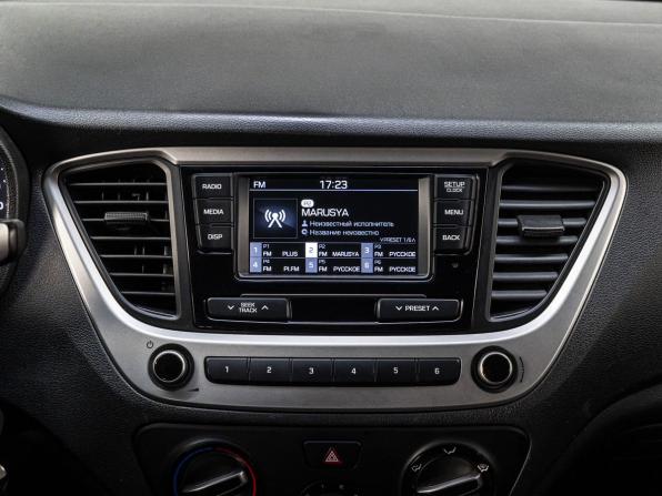 Hyundai Solaris II с пробегом 2019 года, цена 1 100 000 рублей, 212659 км, седан, Автокод Объявления