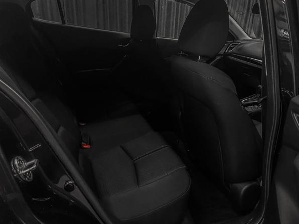 Mazda Axela III Рестайлинг с пробегом 2017 года, цена 1 380 000 рублей, 87000 км, хэтчбек, Автокод Объявления