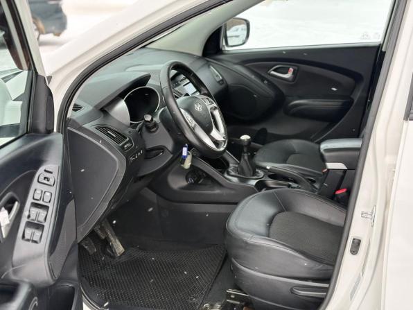 Hyundai ix35 I с пробегом 2011 года, цена 970 000 рублей, 186237 км, внедорожник, Автокод Объявления
