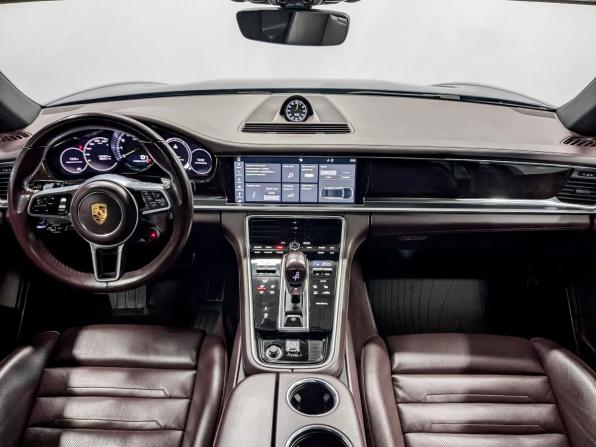 Porsche Panamera II с пробегом 2017 года, цена 5 990 000 рублей, 109000 км, лифтбек, Автокод Объявления