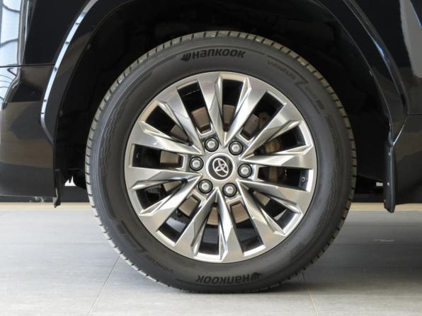 Toyota Land Cruiser 300 Series с пробегом 2022 года, цена 8 400 000 рублей, 171129 км, внедорожник, Автокод Объявления