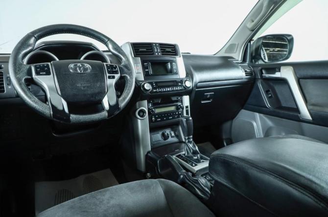 Toyota Land Cruiser Prado 150 Series с пробегом 2011 года, цена 2 549 000 рублей, 232000 км, внедорожник, Автокод Объявления