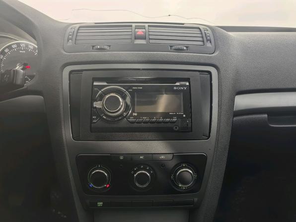 Skoda Octavia II (A5) Рестайлинг с пробегом 2012 года, цена 639 000 рублей, 190184 км, лифтбек, Автокод Объявления