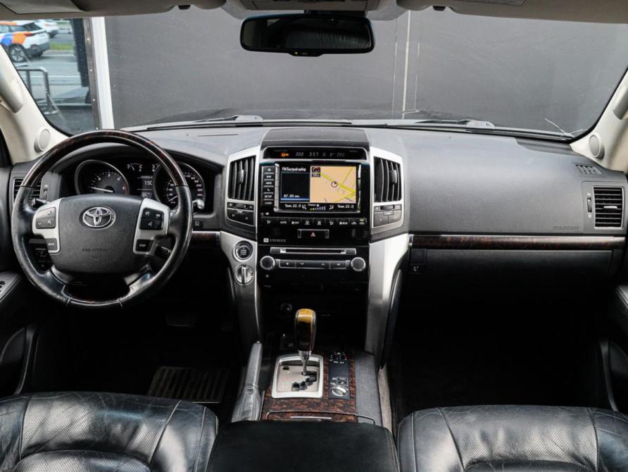 Toyota Land Cruiser 200 Series Рестайлинг 1 Москва  - изображение 12
