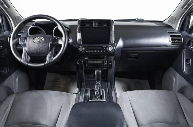 Toyota Land Cruiser Prado 150 Series с пробегом 2010 года, цена 2 999 000 рублей, 236000 км, внедорожник, Автокод Объявления