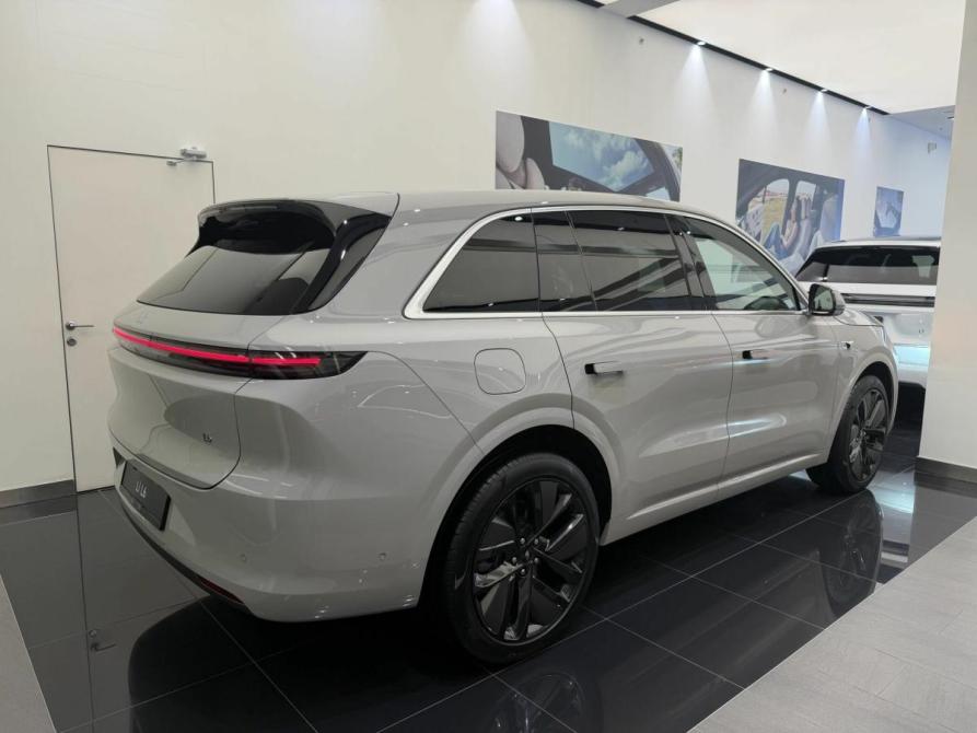 Li Auto (Lixiang) L6 Москва  - изображение 2