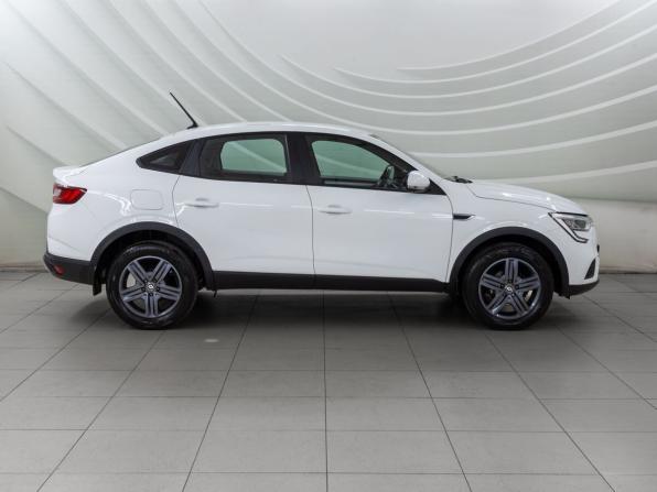 Renault Arkana I с пробегом 2021 года, цена 1 348 000 рублей, 37998 км, внедорожник, Автокод Объявления