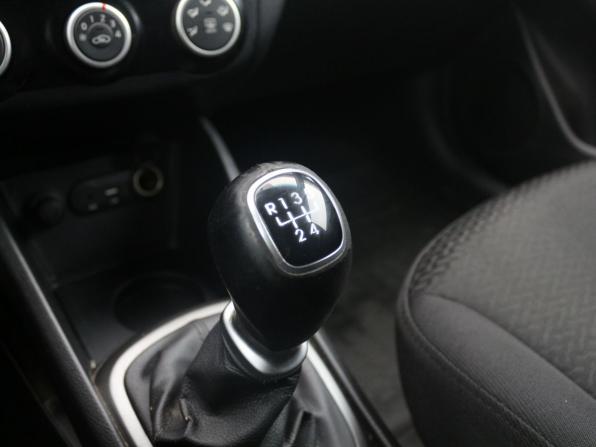 Kia Rio III Рестайлинг с пробегом 2016 года, цена 990 000 рублей, 107322 км, хэтчбек, Автокод Объявления
