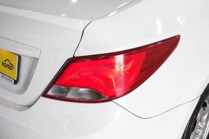 Hyundai Solaris I Рестайлинг с пробегом 2016 года, цена 899 000 рублей, 177000 км, седан, Автокод Объявления
