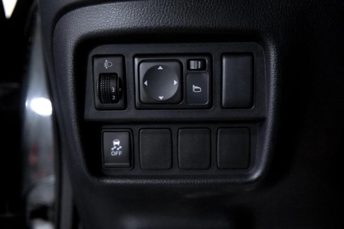 Nissan Juke I Рестайлинг с пробегом 2015 года, цена 1 099 000 рублей, 161356 км, внедорожник, Автокод Объявления