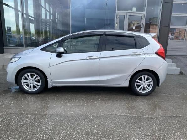 Honda Fit III с пробегом 2013 года, цена 1 105 000 рублей, 193519 км, хэтчбек, Автокод Объявления