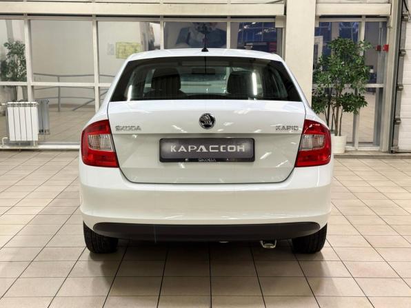 Skoda Rapid I с пробегом 2016 года, цена 1 070 000 рублей, 161100 км, лифтбек, Автокод Объявления