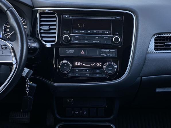 Mitsubishi Outlander III Рестайлинг 2 с пробегом 2017 года, цена 1 619 000 рублей, 153387 км, внедорожник, Автокод Объявления