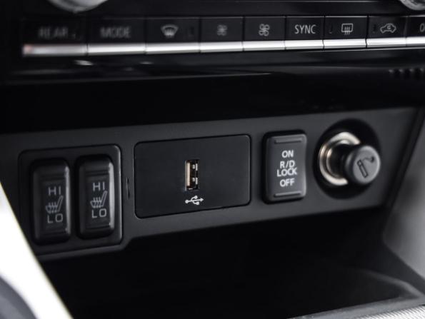 Mitsubishi Pajero Sport III Рестайлинг с пробегом 2021 года, цена 3 989 000 рублей, 33950 км, внедорожник, Автокод Объявления