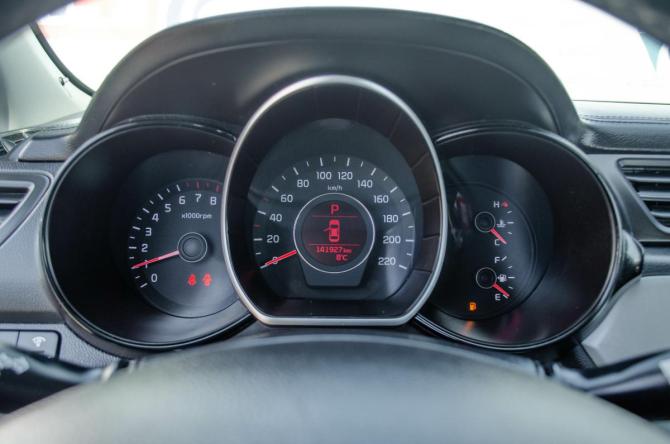 Kia Rio III Рестайлинг с пробегом 2016 года, цена 999 000 рублей, 140000 км, седан, Автокод Объявления