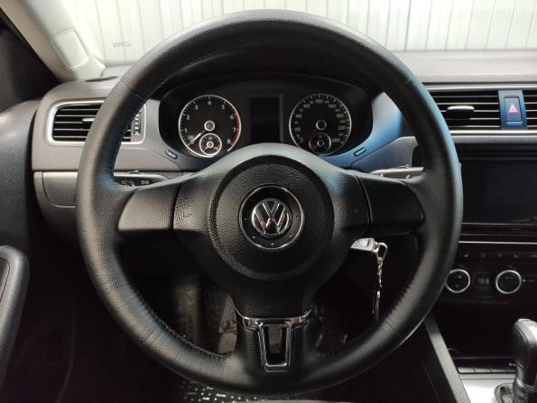 Volkswagen Jetta VI с пробегом 2014 года, цена 865 000 рублей, 239828 км, седан, Автокод Объявления