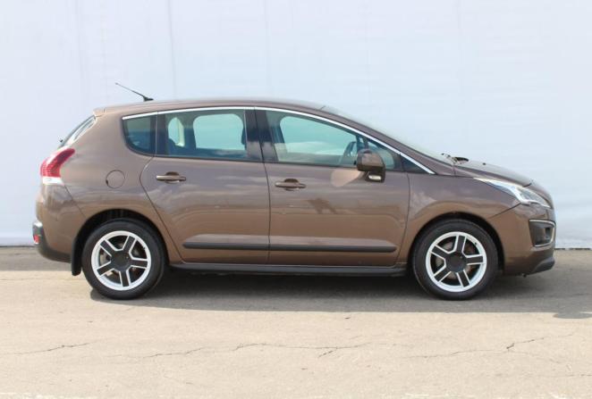 Peugeot 3008 I Рестайлинг с пробегом 2014 года, цена 1 010 000 рублей, 169079 км, внедорожник, Автокод Объявления