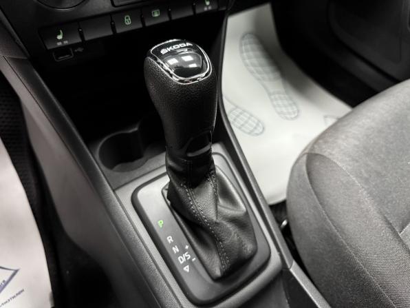 Skoda Rapid I Рестайлинг с пробегом 2018 года, цена 1 390 000 рублей, 134581 км, лифтбек, Автокод Объявления