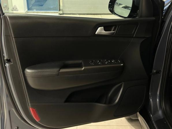 Kia Sportage IV с пробегом 2017 года, цена 1 767 000 рублей, 105000 км, внедорожник, Автокод Объявления