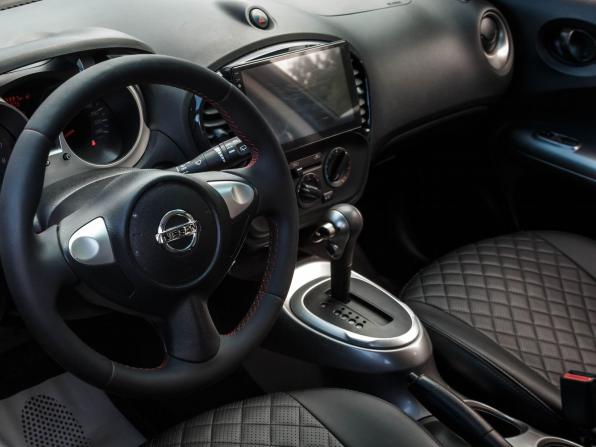 Nissan Juke I с пробегом 2014 года, цена 860 000 рублей, 220391 км, внедорожник, Автокод Объявления
