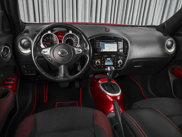 Nissan Juke I с пробегом 2013 года, цена 1 328 000 рублей, 100254 км, внедорожник, Автокод Объявления