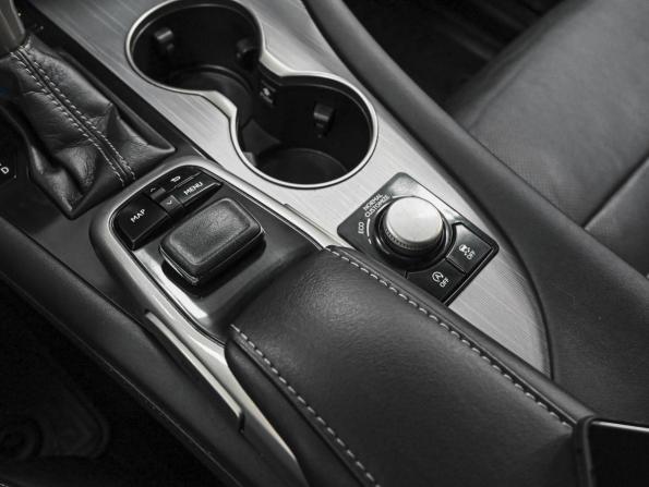 Lexus RX IV с пробегом 2017 года, цена 3 885 000 рублей, 171323 км, внедорожник, Автокод Объявления