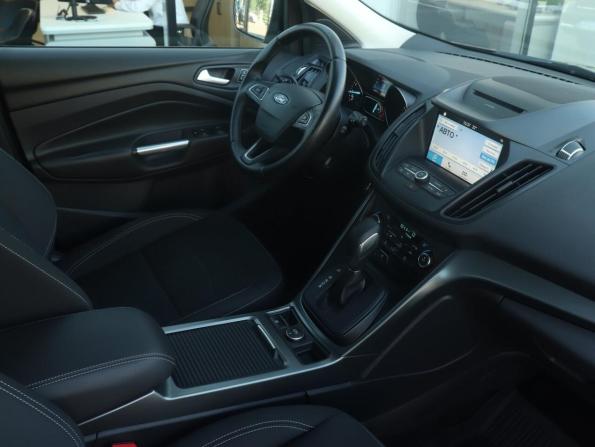Ford Kuga II Рестайлинг с пробегом 2017 года, цена 1 707 000 рублей, 54939 км, внедорожник, Автокод Объявления
