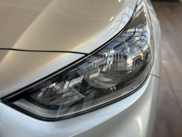 Hyundai Solaris II с пробегом 2019 года, цена 1 459 000 рублей, 57140 км, седан, Автокод Объявления