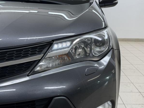Toyota RAV4 IV (XA40) с пробегом 2015 года, цена 1 798 000 рублей, 184783 км, внедорожник, Автокод Объявления