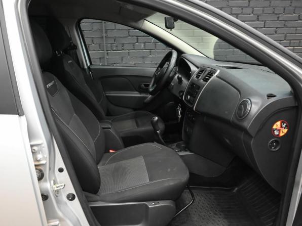 Renault Logan II Рестайлинг с пробегом 2020 года, цена 900 000 рублей, 134375 км, седан, Автокод Объявления