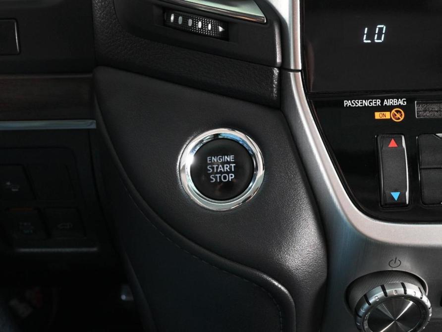 Toyota Land Cruiser 200 Series Рестайлинг 2 Ростов-на-Дону  - изображение 20