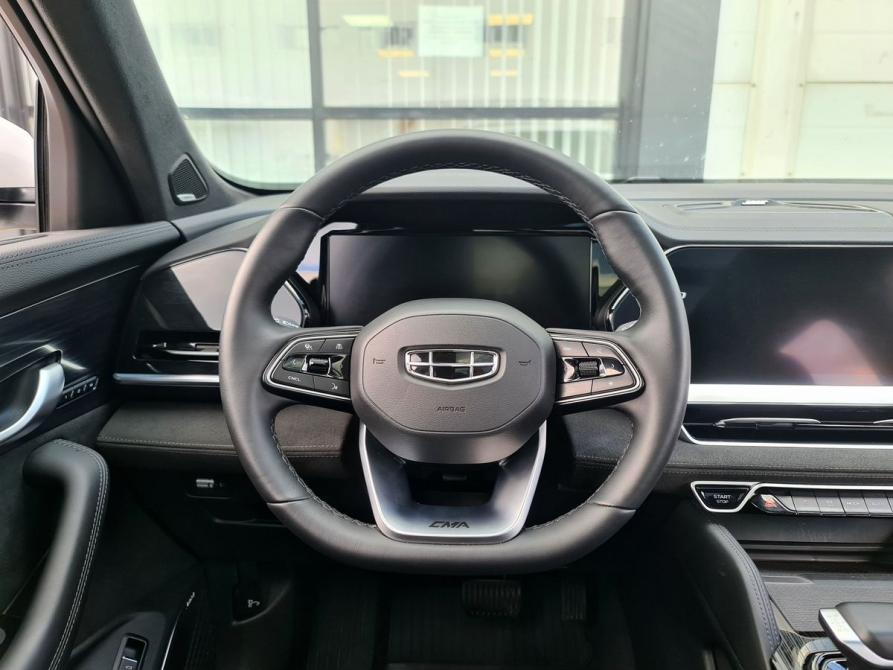 Geely Monjaro I Москва  - изображение 13