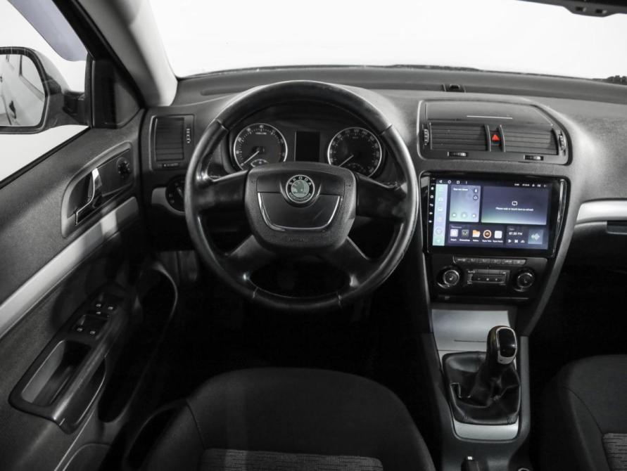 Skoda Octavia II (A5) Рестайлинг Санкт-Петербург  - изображение 12
