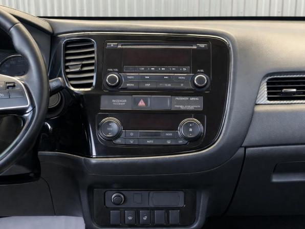 Mitsubishi Outlander III Рестайлинг 2 с пробегом 2017 года, цена 1 857 000 рублей, 135699 км, внедорожник, Автокод Объявления