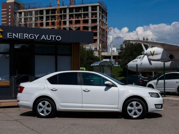 Skoda Octavia III (A7) с пробегом 2013 года, цена 980 000 рублей, 186378 км, лифтбек, Автокод Объявления