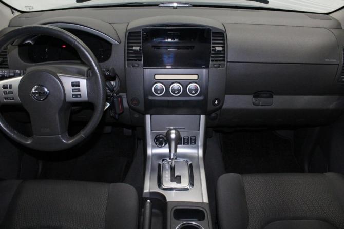 Nissan Pathfinder III Рестайлинг с пробегом 2013 года, цена 1 729 000 рублей, 153000 км, внедорожник, Автокод Объявления
