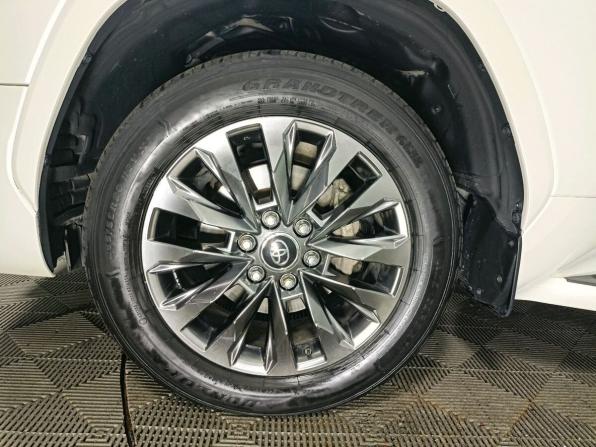 Toyota Land Cruiser 300 Series с пробегом 2021 года, цена 9 799 000 рублей, 75000 км, внедорожник, Автокод Объявления