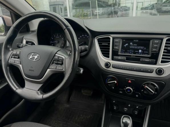 Hyundai Solaris II с пробегом 2019 года, цена 1 490 000 рублей, 73779 км, седан, Автокод Объявления