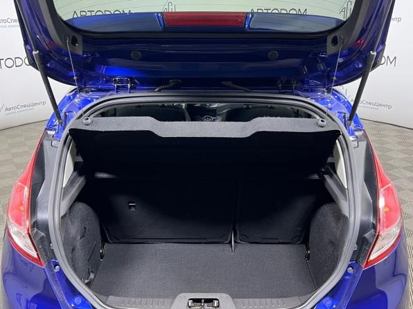 Ford Fiesta Mk6 Рестайлинг с пробегом 2016 года, цена 947 000 рублей, 58128 км, хэтчбек, Автокод Объявления