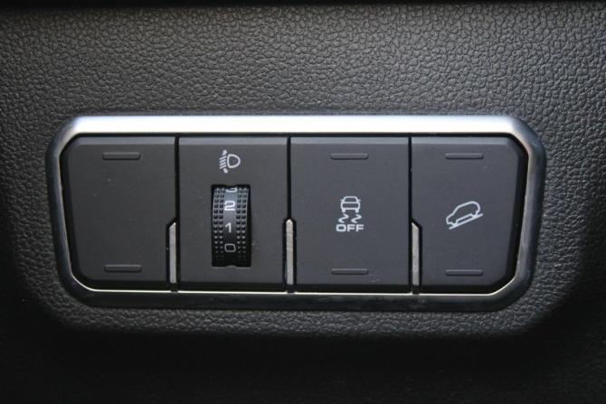 Haval M6 II с пробегом 2023 года, цена 1 725 000 рублей, 67000 км, внедорожник, Автокод Объявления