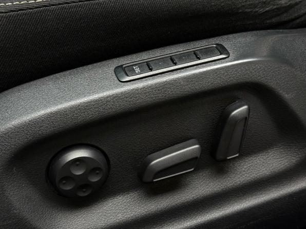Skoda Yeti I с пробегом 2011 года, цена 1 099 000 рублей, 182059 км, внедорожник, Автокод Объявления