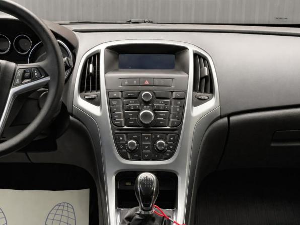 Opel Astra J Рестайлинг с пробегом 2011 года, цена 797 000 рублей, 71790 км, хэтчбек, Автокод Объявления