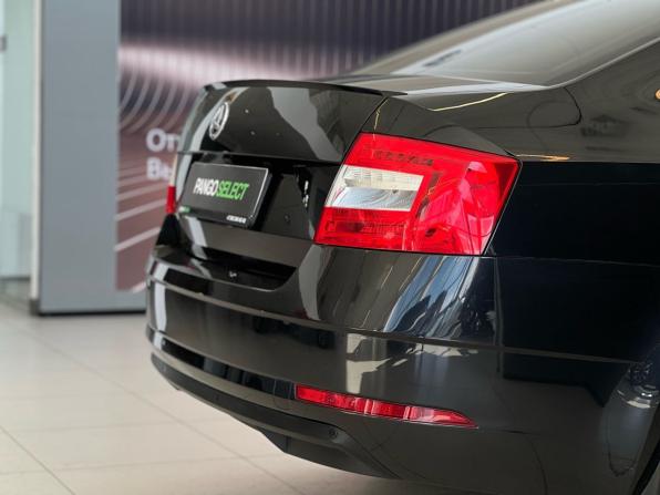 Skoda Octavia III (A7) Рестайлинг с пробегом 2018 года, цена 1 749 000 рублей, 137507 км, лифтбек, Автокод Объявления