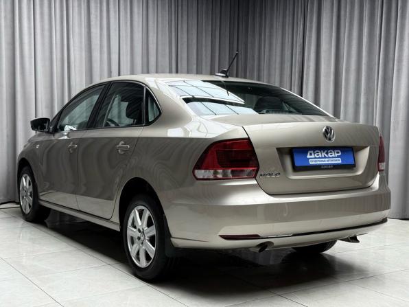 Volkswagen Polo V Рестайлинг с пробегом 2019 года, цена 1 349 000 рублей, 78000 км, седан, Автокод Объявления