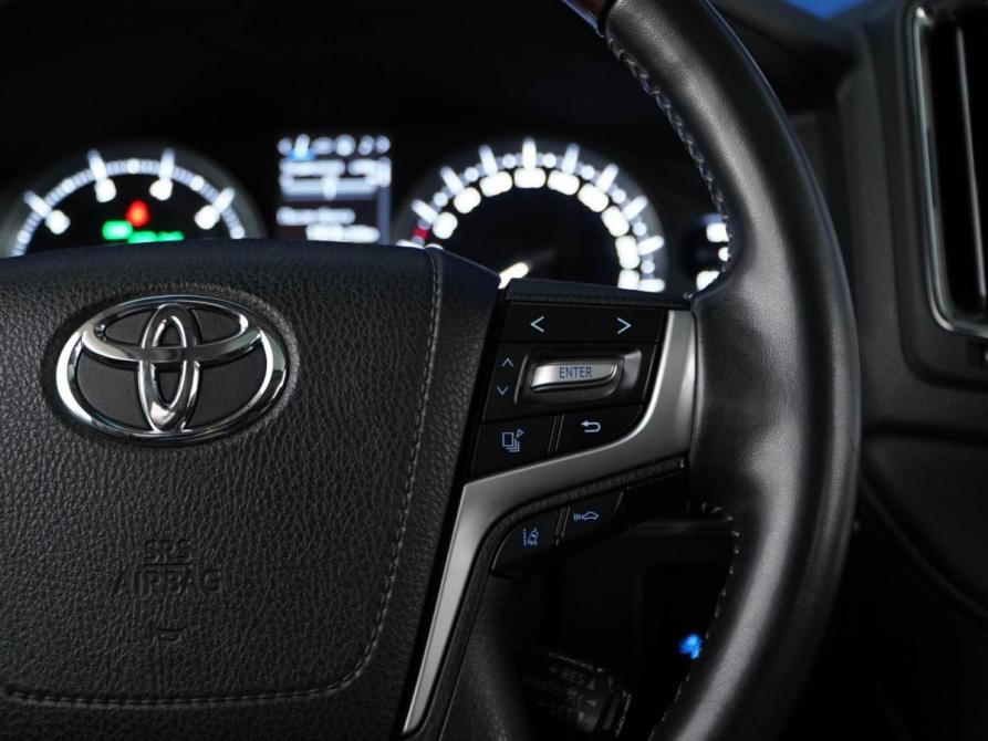 Toyota Land Cruiser 200 Series Рестайлинг 2 Москва  - изображение 17